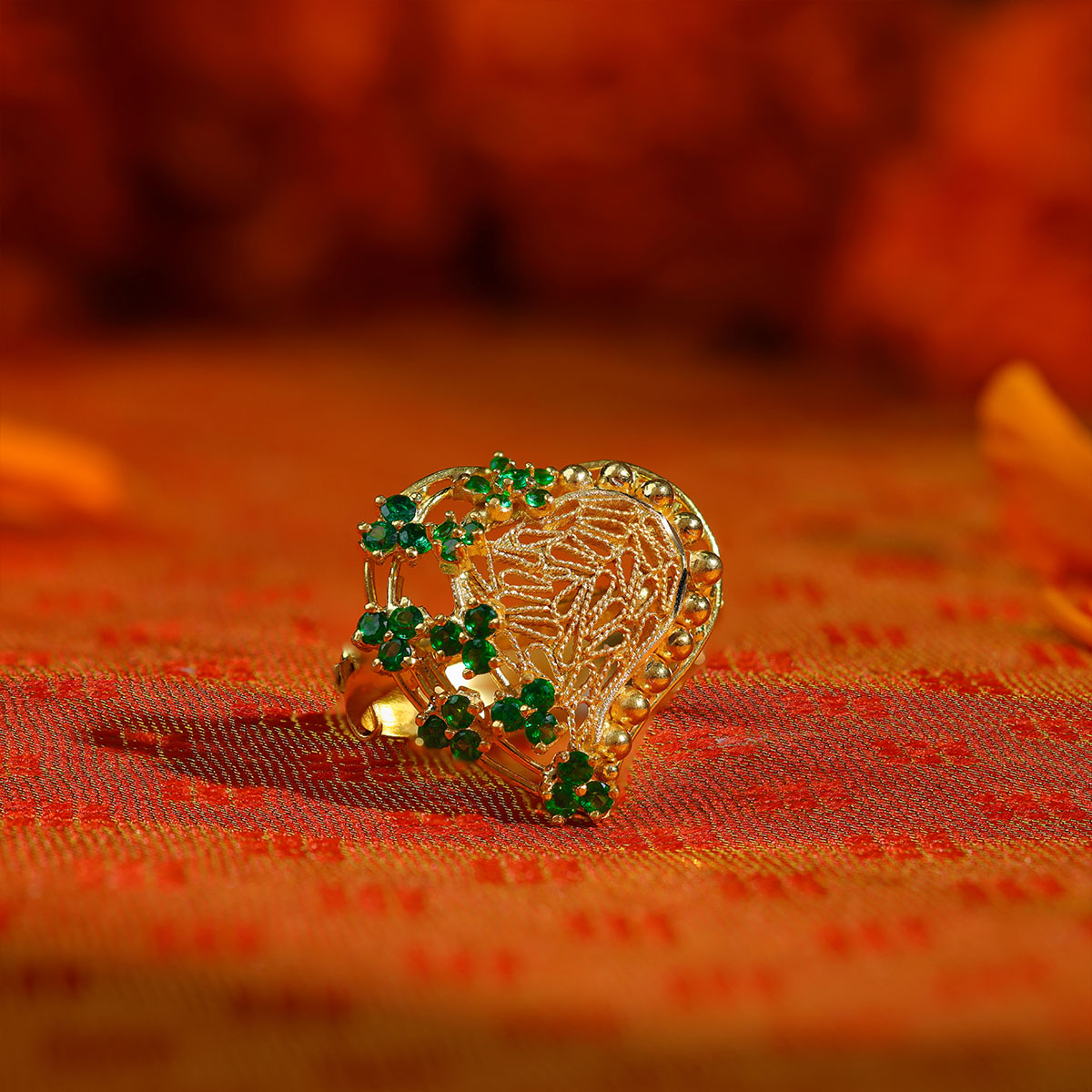 Folina Aura Ring